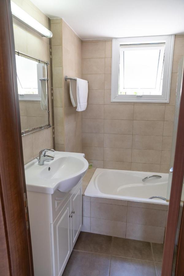 Fig Tree Villa Ekaterina 3 Bdrm Protaras Exterior photo